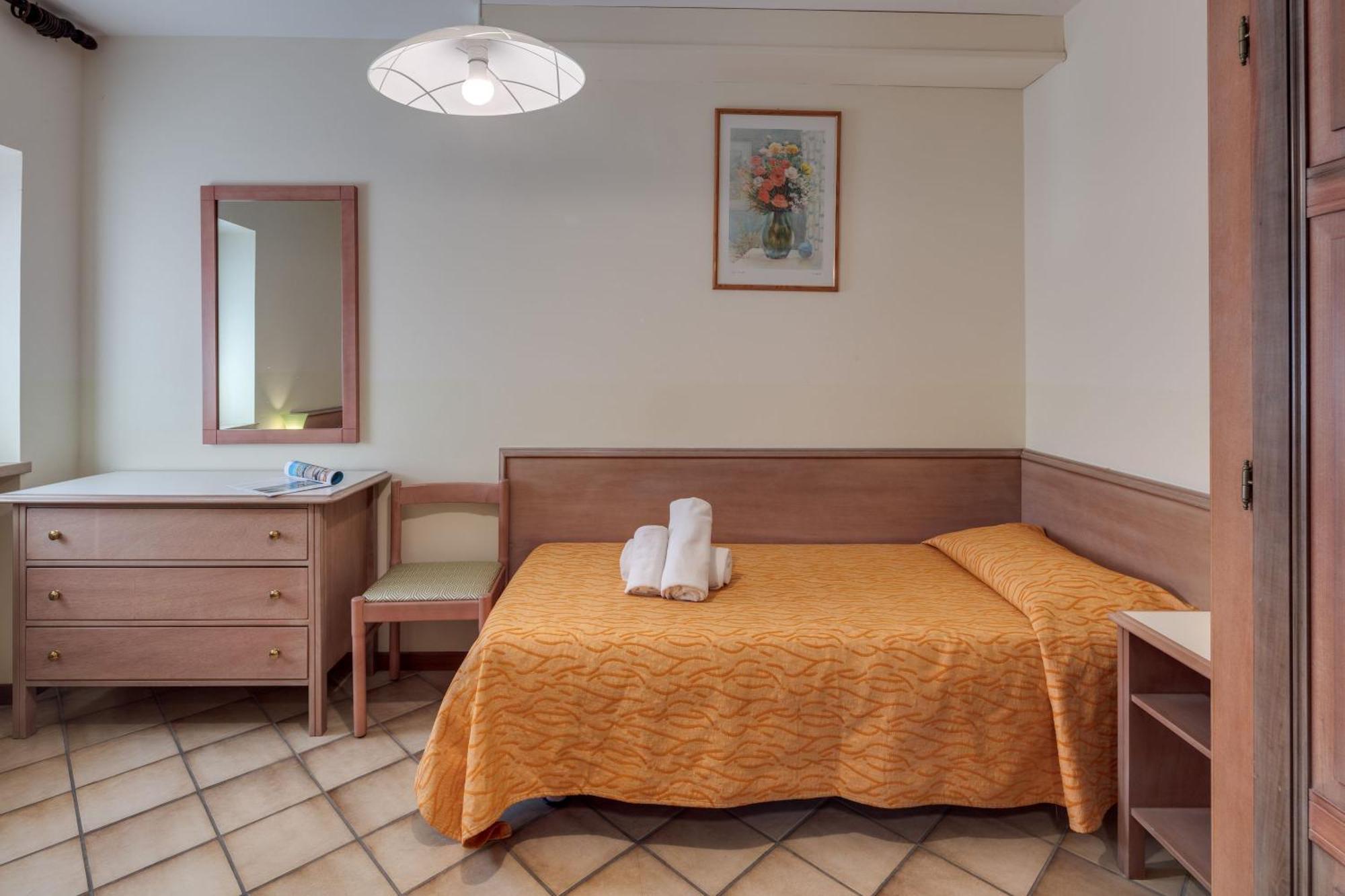 Residence La Filanda กอสเตร์มาโน ภายนอก รูปภาพ