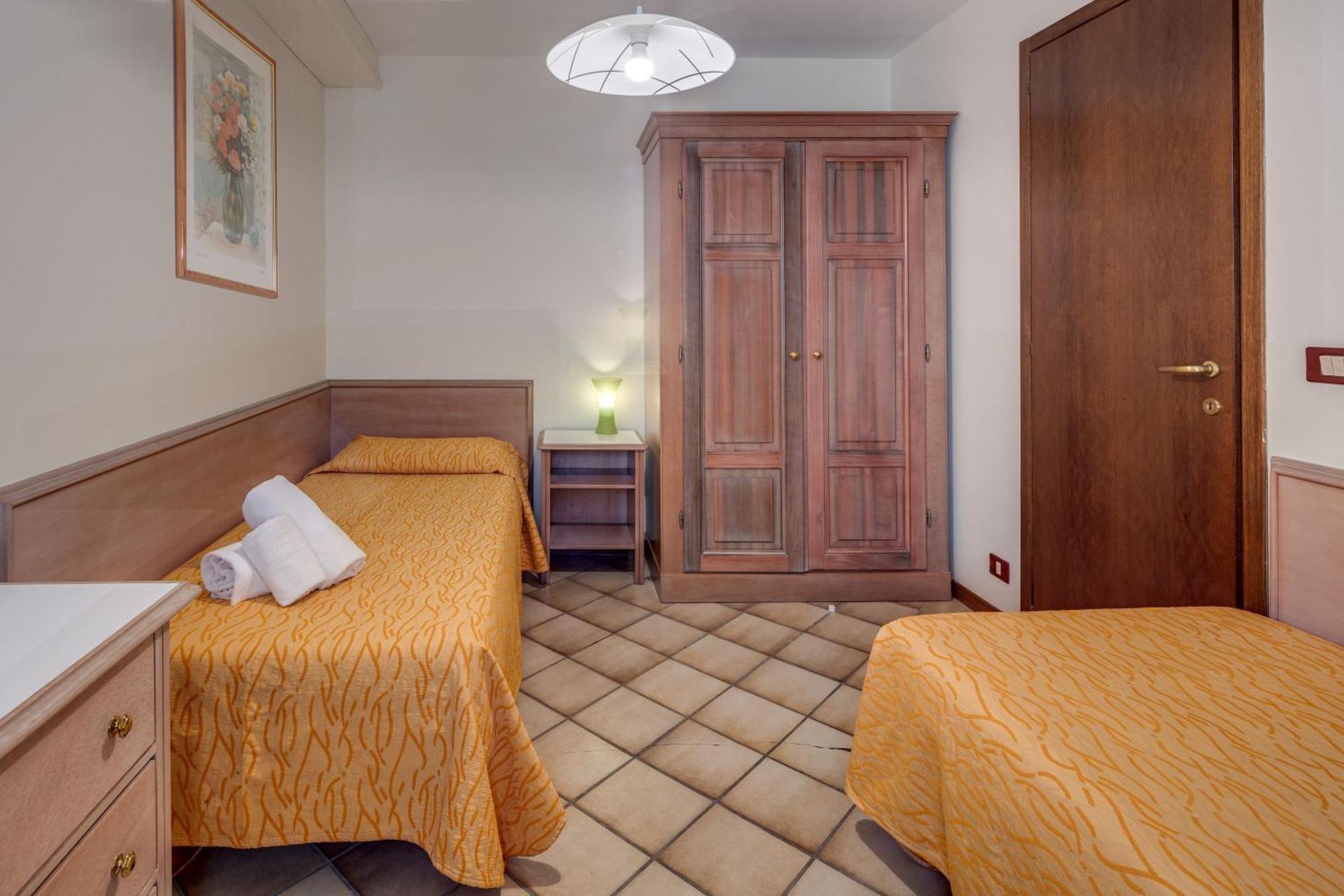 Residence La Filanda กอสเตร์มาโน ภายนอก รูปภาพ