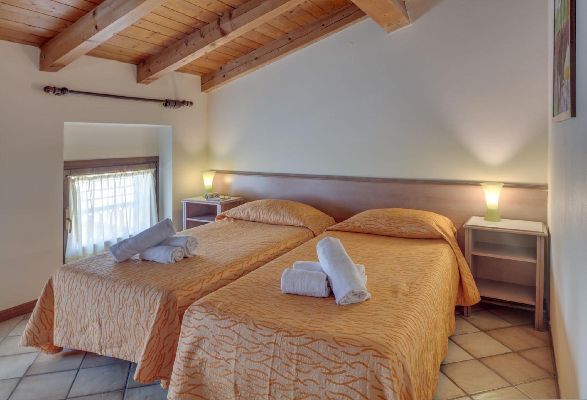Residence La Filanda กอสเตร์มาโน ภายนอก รูปภาพ