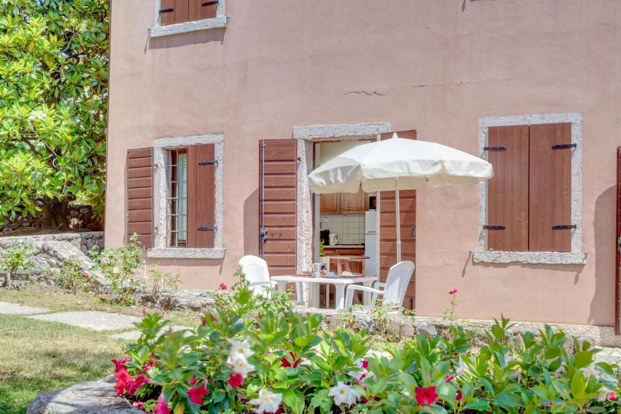 Residence La Filanda กอสเตร์มาโน ภายนอก รูปภาพ